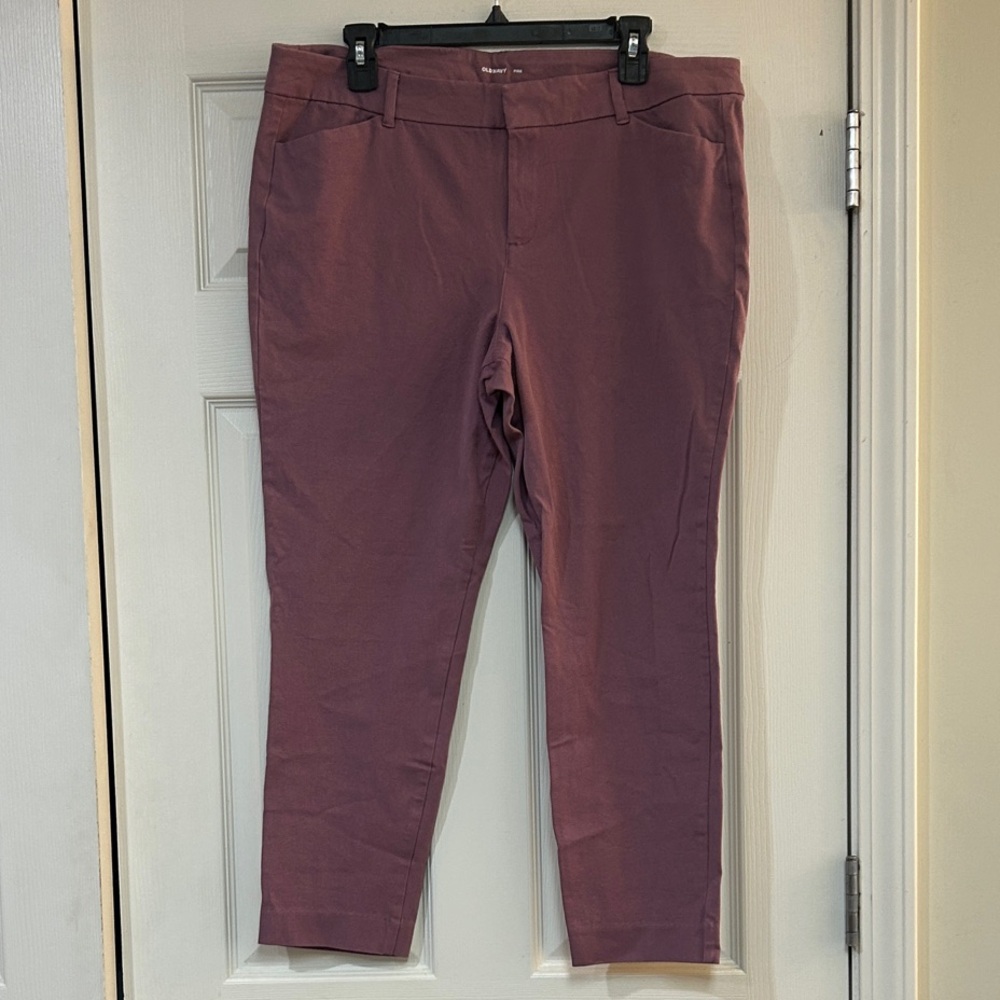 Old Navy Women's Purple Pixie Skinny Pants